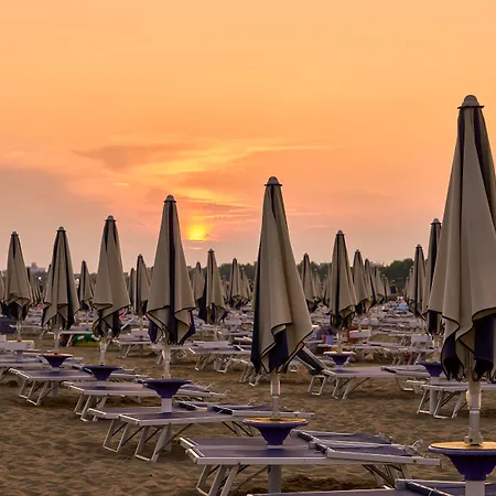 Cozy Seaside Flat In The Centre - Beahost Apartment Bibione
